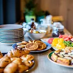 Otton-charzykowy Bed&restaurant *