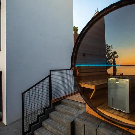 Otton-charzykowy Bed&restaurant Хойнице