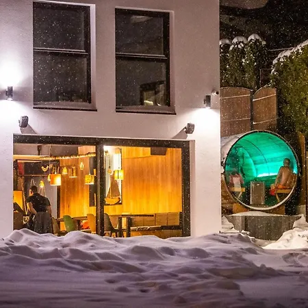 Otton-charzykowy Bed&restaurant * Хойнице