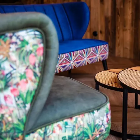 Otton-charzykowy Bed&restaurant * خوينيتسا