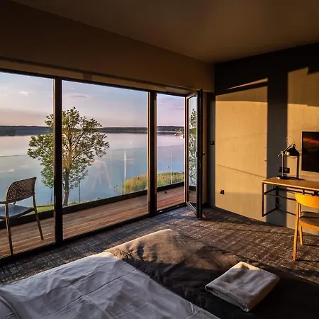Otton-charzykowy Bed&restaurant * خوينيتسا