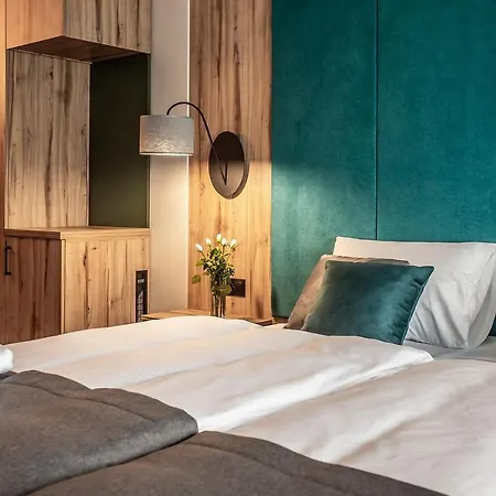 Hotel Otton-charzykowy Bed&restaurant *