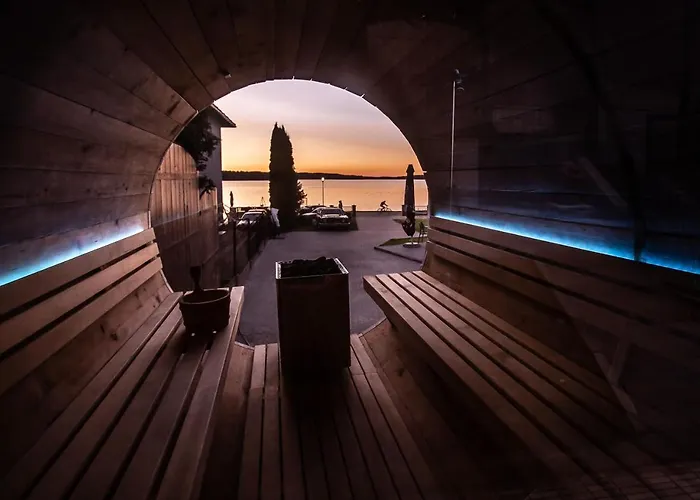 Hotel Otton-charzykowy Bed&restaurant Chojnice